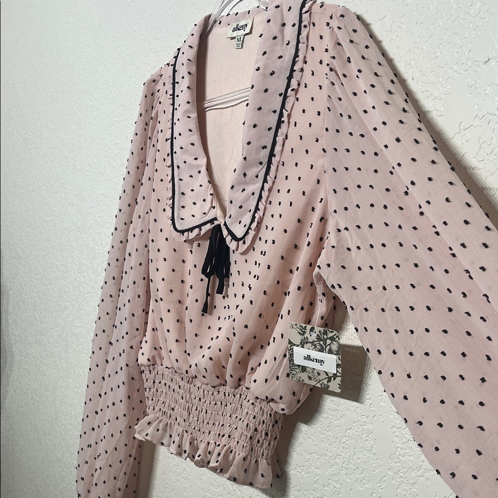 Alkemy Women's Size Large Blush Polka Dot Blouse - Picture 5 of 6